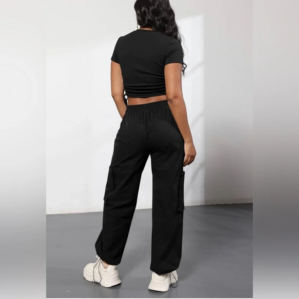 Women's 2 Piece Outfits Sets Casual Crop Top and Cargo Pants Sets with Pockets - Picture 3 of 4